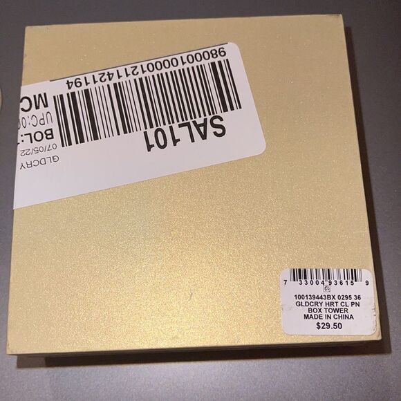 New not in box Charter Club flower crystal rhinestone gold tone brooch - Picture 4 of 4